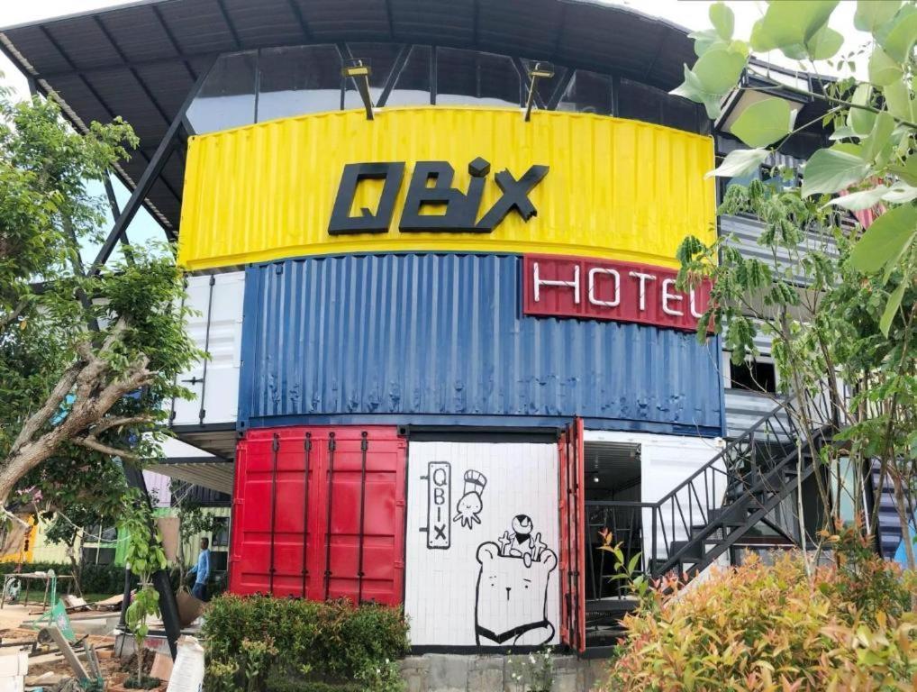 Qbix Hotel Хон Каен Экстерьер фото